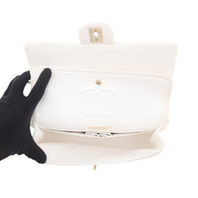 Load image into Gallery viewer, CHANEL Matelasse W Flap ChainShoulder Bag WhiteA01112 Caviar Leather Size 25