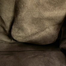 Load image into Gallery viewer, Bottega Veneta INTRECCIATO Montaigne Bordeaux272801V00162072 Lambskin