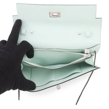 Load image into Gallery viewer, HERMES Kelly wallet long to go VertPeppermint Epsom