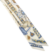 Load image into Gallery viewer, HERMES Twilly Harnais de coeur Crème/Blue Jean/Vert Amandes Silk100%