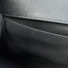 Load image into Gallery viewer, CHANEL Boy Chanel BlackA67086 Caviar Leather Size 25