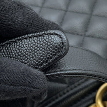 Load image into Gallery viewer, CHANEL Boy Chanel BlackA67086 Caviar Leather Size 25
