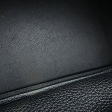Load image into Gallery viewer, HERMES Lindy Black Taurillon Clemence Size 26