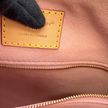 Load image into Gallery viewer, LOUIS VUITTON Slouchy Shoulder Bag BeigeN00116 Damier Azur Size PM