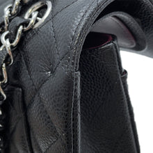 将图像加载到图库查看器中,CHANEL Matelasse W Flap ChainShoulder Bag BlackA01113 Caviar Leather Size 23