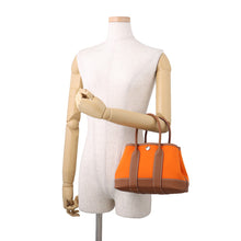 Load image into Gallery viewer, HERMES Neo Garden Feu/Gold Toile Officier Negonda Leather Size 23