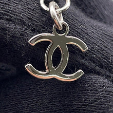 将图像加载到图库查看器中,CHANEL CC Logo Pearl NecklaceABH495 Metal Faux Pearl