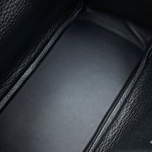 将图像加载到图库查看器中,HERMES Lindy Black Taurillon Clemence Size 26