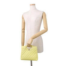 将图像加载到图库查看器中,CHANEL CHANEL31 Shopping Bag YellowAS4133 Shiny Calf Leather Size Small