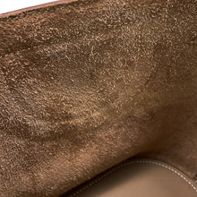 Load image into Gallery viewer, HERMES In the loop Etoupe Taurillon Clemence Swift Leather Size 18