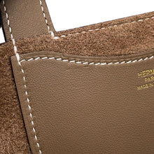 Load image into Gallery viewer, HERMES In the loop Etoupe Taurillon Clemence Swift Leather Size 18