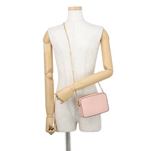 将图像加载到图库查看器中,LOUIS VUITTON Camera Pouch Rose BallerineM64058 Monogram Vernis Leather