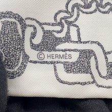 Load image into Gallery viewer, HERMES Twilly Boucle BOUCLES ET MAILLONS White / Anthracite / Encre Silk100%