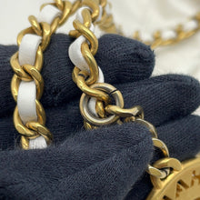 Load image into Gallery viewer, CHANEL CHANEL22 ChainShoulder WhiteAS3980 Shiny Calf Leather Size Mini