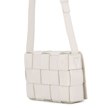 Load image into Gallery viewer, Bottega Veneta Cassette Maxi INTRECCIATO Shoulder Bag White730848VMAY19009 Lambskin Size Small