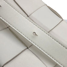 Load image into Gallery viewer, Bottega Veneta Cassette Maxi INTRECCIATO Shoulder Bag White730848VMAY19009 Lambskin Size Small
