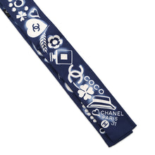 Load image into Gallery viewer, CHANEL hair band scarf Navy/WhiteAA0349 Silk100%