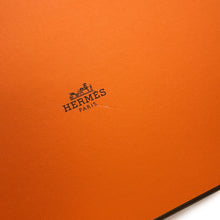 Load image into Gallery viewer, HERMES Macaron Long To Go Black Epsom