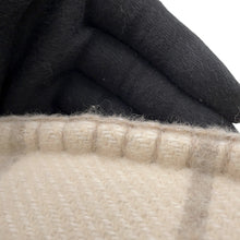 将图像加载到图库查看器中,HERMES Avalon III Cushion Coco - Camomile Wool90% Cashmere10% Size PM