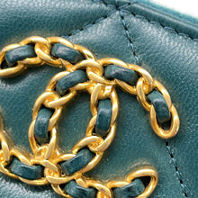 将图像加载到图库查看器中,CHANEL CHANEL 19 Small Zippy Wallet Dark GreenAP0948 Lambskin