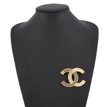 将图像加载到图库查看器中,CHANEL CC Logo Brooch GoldABC895-B15949-NV807 Metal Rhinestone