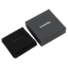 将图像加载到图库查看器中,CHANEL CC Logo Brooch Chain Motif GoldAB5107-B10370-NM705 Metal Leather Rhinestone