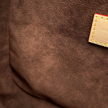 Load image into Gallery viewer, LOUIS VUITTON Pochette Metis BrownM44875 Monogram Size MM