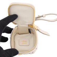 将图像加载到图库查看器中,MIUMIU Matelassé Key Ring Beige5TL527 Leather