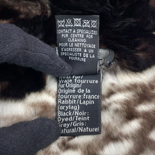 Load image into Gallery viewer, CHANEL CC Logo Scarf Brown/White Orirug 100%
