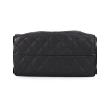 Load image into Gallery viewer, CHANEL CHANEL25 BlackAS5293-B20304-94305 Caviar Leather Size Small