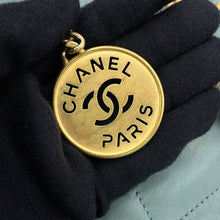 Load image into Gallery viewer, CHANEL CHANEL22 ChainShoulder Bag GreenAS3260-B19059-U1121 Shiny Calf Leather Size Small