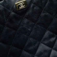 Load image into Gallery viewer, CHANEL CHANEL22 ChainShoulder Bag BlackAS3260 Caviar Leather Size Small