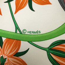 将图像加载到图库查看器中,HERMES Carre BOUQUET FINAL Size 90 Blanc・Casse/Vermillon/Green Silk100%