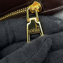 Load image into Gallery viewer, LOEWE Feather Light Puzzle Bag Dark ChestnutA510PLSX13 Feather Light Napalm Size Small