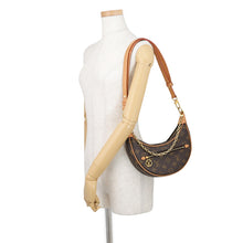 Load image into Gallery viewer, LOUIS VUITTON loop BeigeM81098 Monogram