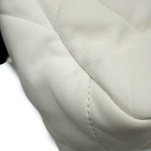 将图像加载到图库查看器中,CHANEL CHANEL19 ChainShoulder Bag WhiteAS1160 Lambskin