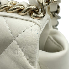 将图像加载到图库查看器中,CHANEL CHANEL19 ChainShoulder Bag WhiteAS1160 Lambskin