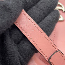 将图像加载到图库查看器中,GUCCI GG Marmont Matelasse Mini Shoulder Bag Pink634936 Leather