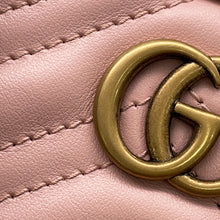 将图像加载到图库查看器中,GUCCI GG Marmont heart-shaped coin purse Pink699517 Leather