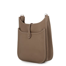 Load image into Gallery viewer, HERMES Evelyne3 Etoupe Taurillon Clemence Size PM