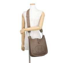 将图像加载到图库查看器中,HERMES Evelyne3 Etoupe Taurillon Clemence Size PM