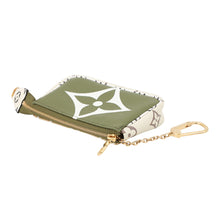 Load image into Gallery viewer, LOUIS VUITTON Mini Pochette Accessoires Beige/KhakiM67579 Monogram Monogram Giant