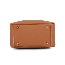 Load image into Gallery viewer, HERMES Lindy Gold Taurillon Clemence Size Mini