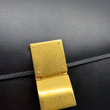 Load image into Gallery viewer, CELINE Classic Box Shoulder Bag Black164173DLS Leather Size Medium