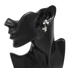 Load image into Gallery viewer, TIFFANY&Co. Paper Flower Earrings Pt950