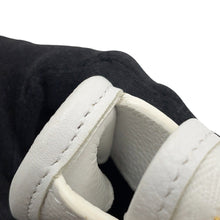 Load image into Gallery viewer, BALENCIAGA The City White115748 Leather