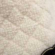 Load image into Gallery viewer, CHANEL CC Logo Knit cap White/Black Cashmere100%