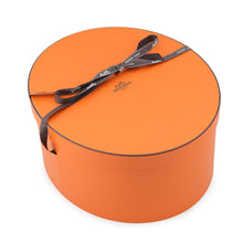 Load image into Gallery viewer, HERMES Cap "Davis Lucky" Size 58 Biscuit/Gold Cashmere100%