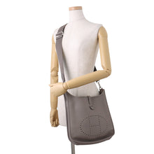 将图像加载到图库查看器中,HERMES Evelyne3 Gris Meyer Taurillon Clemence Size PM