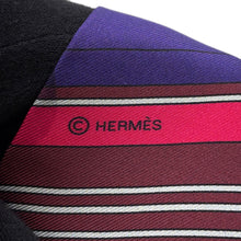 Load image into Gallery viewer, HERMES CARRE EN CARRES Maxi Twilly Bordeaux/Multicolor Silk100%